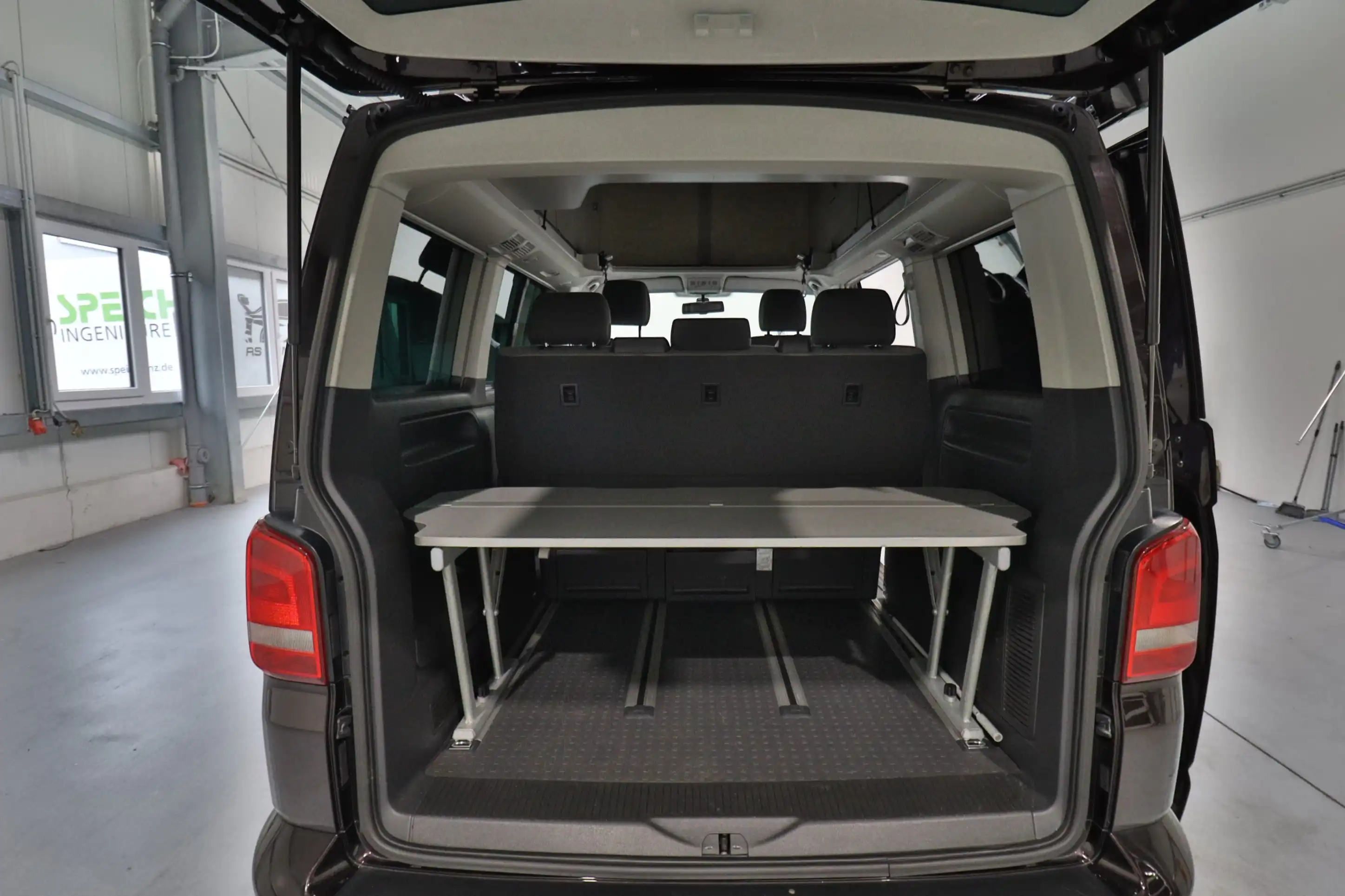 VOLKSWAGEN Westfalia California